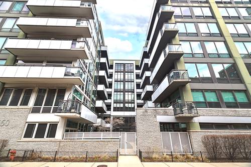 650 W Wayman Unit 206C, Chicago, IL 60661