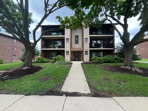 468 Valley Unit 301, Naperville, IL 60563