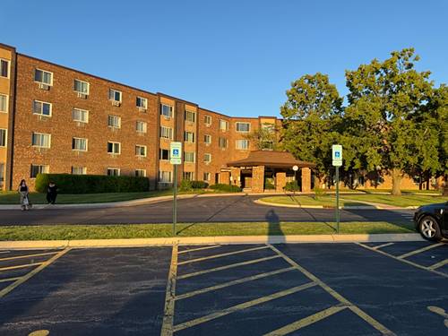 1375 Rebecca Unit 302, Hoffman Estates, IL 60169