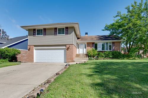 1233 N Hickory, Addison, IL 60101
