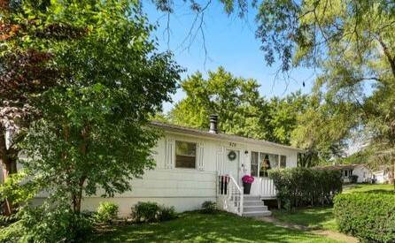 920 Fern, St. Charles, IL 60174