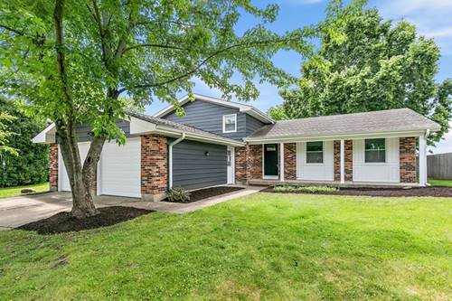 619 Dartmoor, Crystal Lake, IL 60014