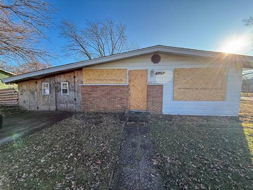 413 W Winthrop, Addison, IL 60101