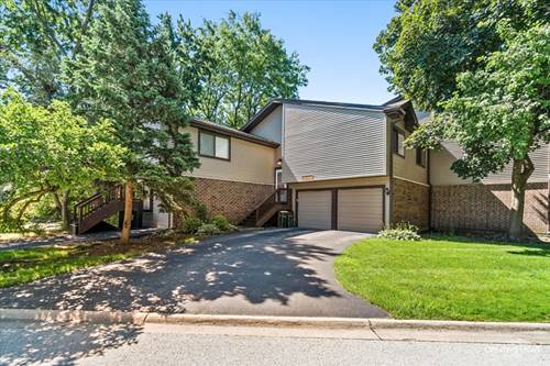 29W365 Thornwood Unit 365, Warrenville, IL 60555