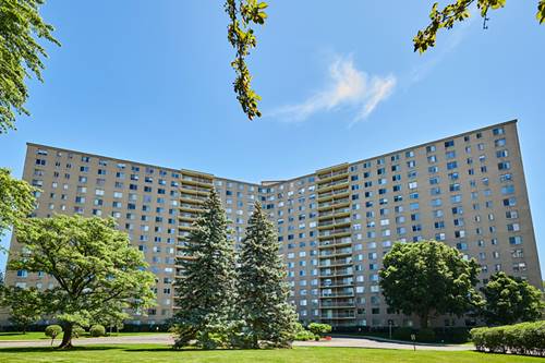 7061 N Kedzie Unit 913, Chicago, IL 60645