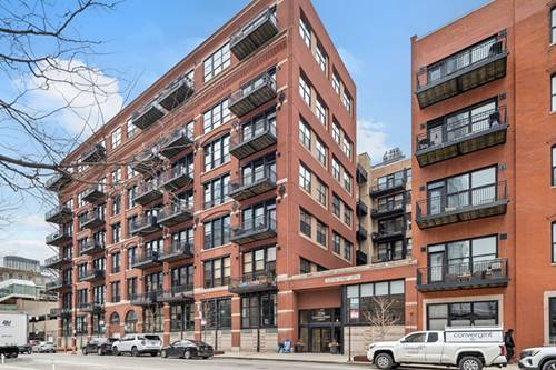 226 N Clinton Unit 525, Chicago, IL 60661