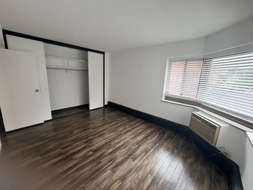 7337 S South Shore Unit 326, Chicago, IL 60649