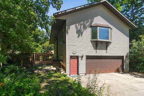 26736 N Circle, Mundelein, IL 60060
