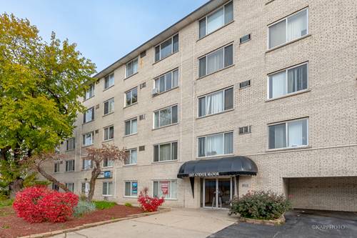 1227 S Harlem Unit 215, Berwyn, IL 60402
