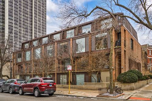 235 W Eugenie Unit M2-G8, Chicago, IL 60614