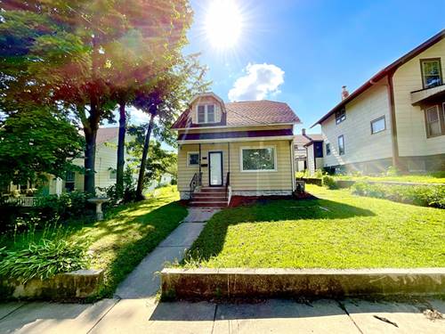 307 Washington, Rockford, IL 61104