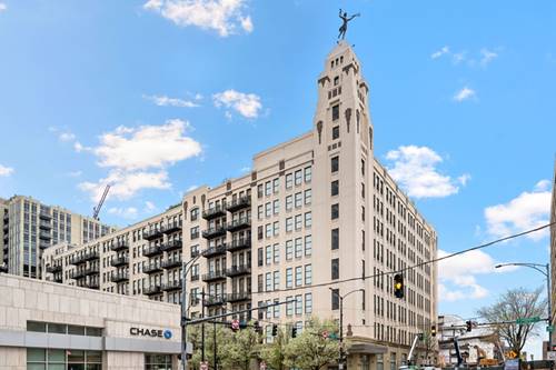 758 N Larrabee Unit 628, Chicago, IL 60654