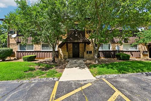 2220 Arbor Unit 25, Downers Grove, IL 60515