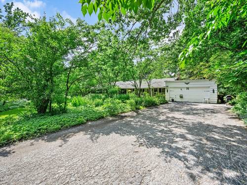 25W328 Plamondon, Wheaton, IL 60189