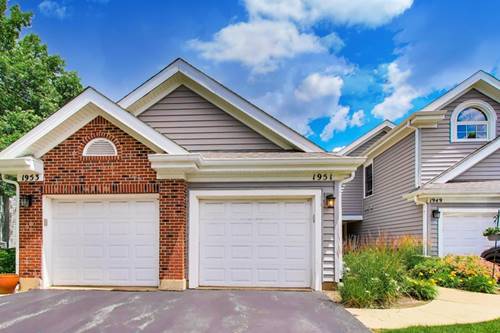 1951 N Stillwater Unit 0, Arlington Heights, IL 60004