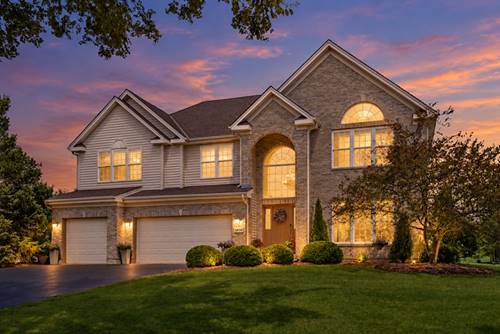 3630 White Deer, Algonquin, IL 60102