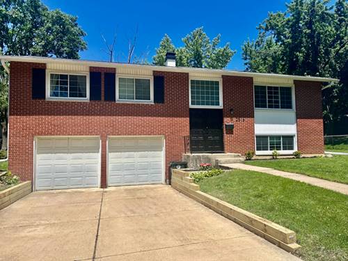 2516 Jackson, Woodridge, IL 60517