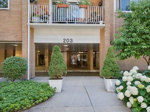 203 N Kenilworth Unit 2P, Oak Park, IL 60302