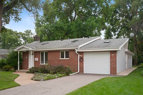 329 Chipili, Northbrook, IL 60062