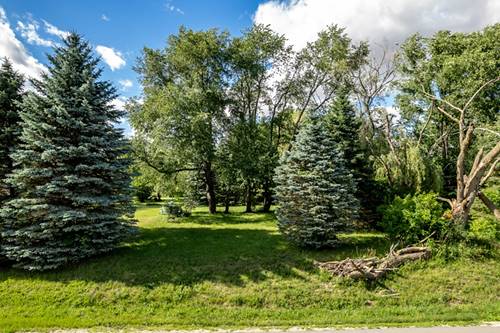 304 Briar Cliff, Poplar Grove, IL 61065
