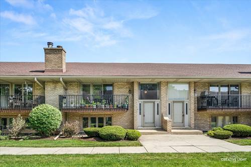 8316 Woodland Unit 5, Darien, IL 60561