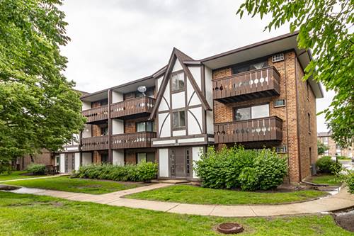 1004 Centurion Unit 4, Vernon Hills, IL 60061