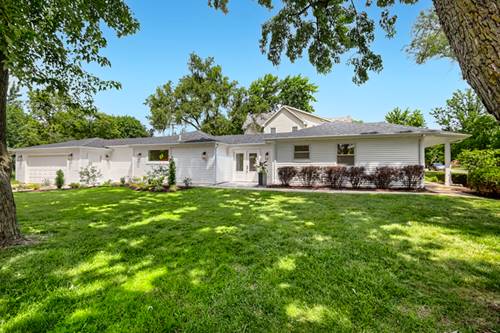 132 Mohawk, Clarendon Hills, IL 60514