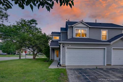 1320 Jenna Unit A, South Elgin, IL 60177