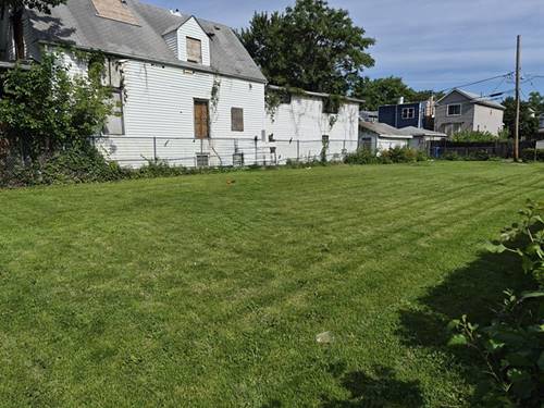 5404 W Walton, Chicago, IL 60651