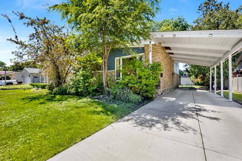 9138 Four Winds, Skokie, IL 60076