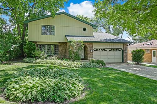 5631 S Elm, Hinsdale, IL 60521
