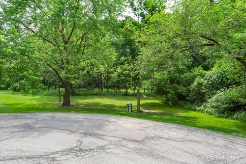 39225 Rangers, Antioch, IL 60002