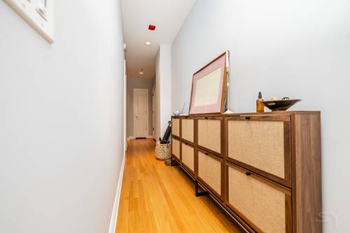 6 N Michigan Unit 608, Chicago, IL 60602