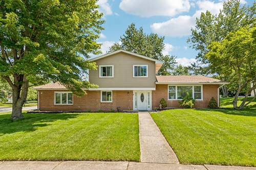 7 Derbyshire, Bolingbrook, IL 60440