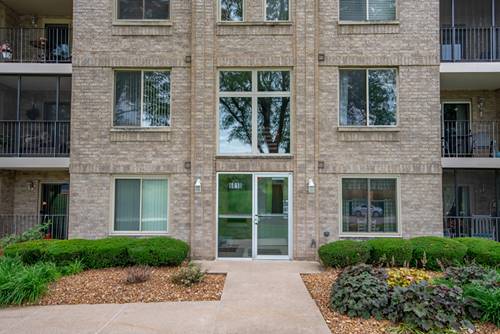 6810 Ridge Point Unit 1A, Oak Forest, IL 60452