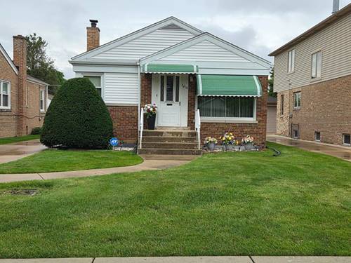 7416 W Winnemac, Harwood Heights, IL 60706