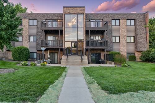 1424 Stonebridge Unit L9, Wheaton, IL 60189