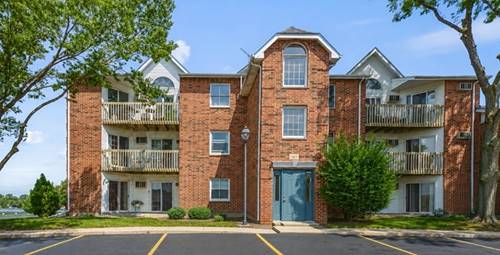 1362 Cunat Unit 1A, Lake In The Hills, IL 60156