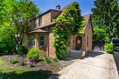 815 N Eagle, Naperville, IL 60563