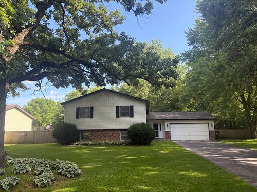 9513 Ballard, Crystal Lake, IL 60014