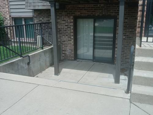 1480 Stonebridge Unit D-1, Wheaton, IL 60189