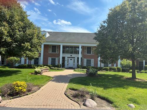 112 Carriage Way Unit 204A, Burr Ridge, IL 60527