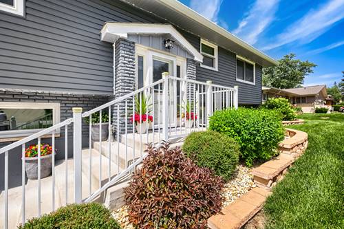 1662 Kimberly, Elgin, IL 60123