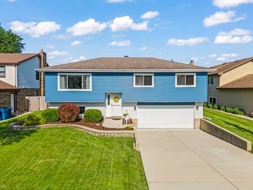 1219 N Itasca, Addison, IL 60101