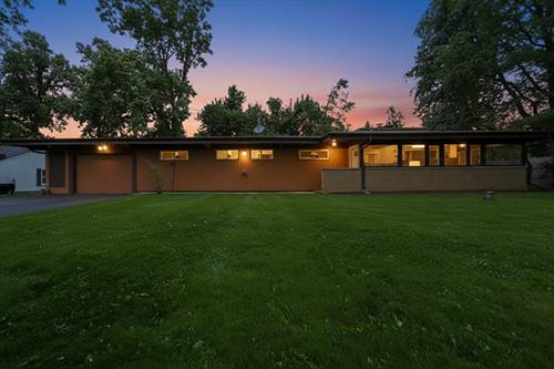 1460 Eagle, Elgin, IL 60123