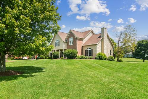 175 Clover Hill, North Barrington, IL 60010
