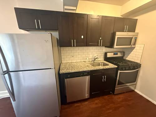 6748 N Ashland Unit 503, Chicago, IL 60626