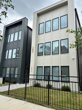 6042 S Eberhart Unit 2, Chicago, IL 60637