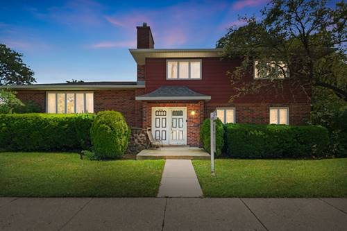 9143 Dr Korczak, Skokie, IL 60076