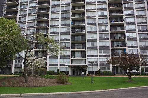 8815 W Golf Unit 4H, Niles, IL 60714